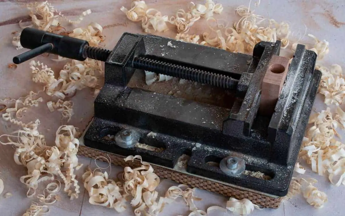 Best Drill Press Vise Reviews & Buyer’s Guide [2021]